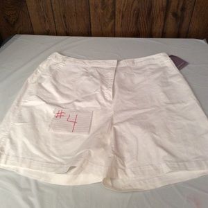 💜 New women’s white shorts